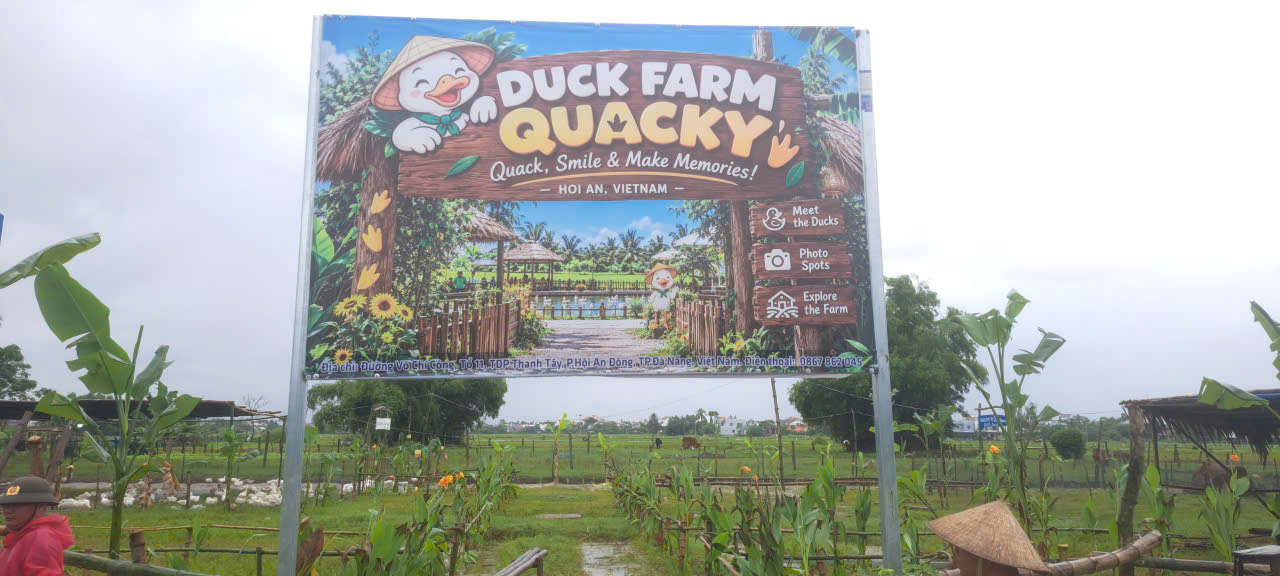 Duck Farm Quacky entrance sign